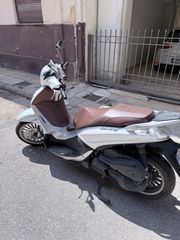 Piaggio Beverly 300 2019-thumb-1