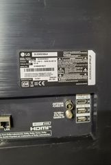 Πωλείται τηλεόραση lg 65 oled με σπασμένη οθόνη