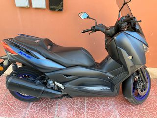 Yamaha XMAX 300 2022-thumb-1