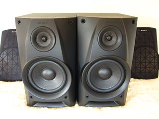 SONY Bookshelf 2-way bass reflex 6 ohm HiFi Speakers SS-H551 30W.