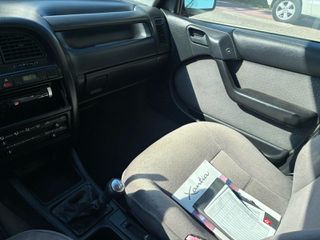 Citroen Xantia 1995-thumb-12