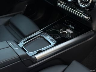 Mercedes-Benz GLA 250 2024 AMG LINE! PREMIUM PACK! MULTIBEAM! PANORAMA! FACELIFT!-thumb-38