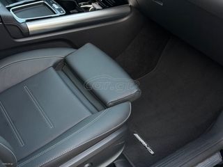 Mercedes-Benz GLA 250 2024 AMG LINE! PREMIUM PACK! MULTIBEAM! PANORAMA! FACELIFT!-thumb-35