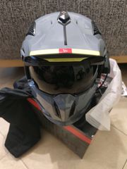 MT Streetfighter Sv S Κράνος Μηχανής Modular ECE 22.06 1350gr με Sunvisor MTH00SKRA451