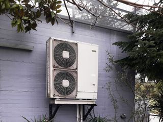 ΠΩΛΕΙΤΑΙ ΑΝΤΛΙΑ ΘΕΡΜΟΤΗΤΑΣ ΧΑΜΗΛΩΝ ΘΕΡΜΟΚΡΑΣΙΩΝ ( 55 C)