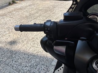 Yamaha T-MAX 500 2011 TECHMAX SPECIAL EDITION-thumb-6