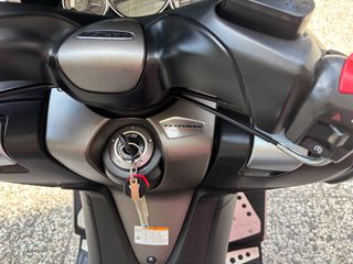 Yamaha T-MAX 500 2011 TECHMAX SPECIAL EDITION-thumb-8