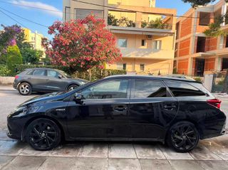 Toyota Auris 2018 1.8 HYBRID