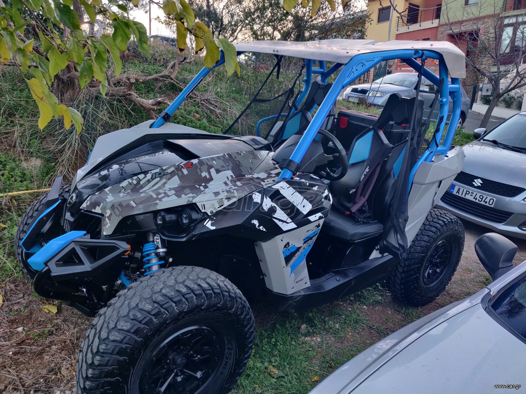 CAN-AM Maverick 2017 1000R