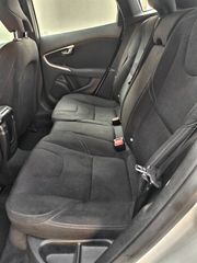 Volvo V40 2016