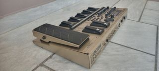 Πεταλιέρα Boss GT-6-thumb-4