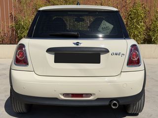 Mini Cooper D 2014-thumb-6
