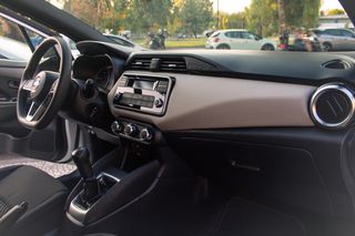 Nissan Micra 2019-thumb-17