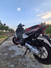 Aprilia SR 50 2016-thumb-1