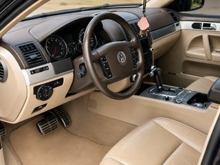 Volkswagen Touareg 2008 Ελληνικό ,πλήρες αρχείο ,αερανάρτηση,full options,dynaudio-thumb-6