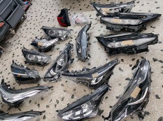 Φανάρια TOYOTA διάφορα χρονολογίας 2018 έως 2025 Γνήσια-thumb-1