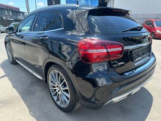 Mercedes-Benz GLA 200 2018 2.2 Diesel 7G-Tronic AMG Line Panorama-thumb-1