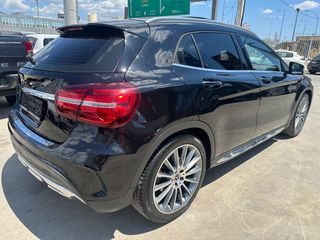 Mercedes-Benz GLA 200 2018 2.2 Diesel 7G-Tronic AMG Line Panorama-thumb-4