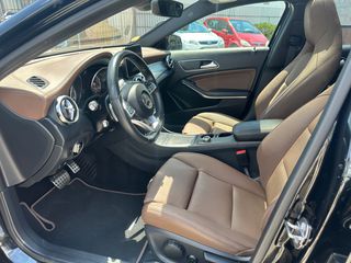 Mercedes-Benz GLA 200 2018 2.2 Diesel 7G-Tronic AMG Line Panorama-thumb-11
