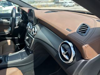 Mercedes-Benz GLA 200 2018 2.2 Diesel 7G-Tronic AMG Line Panorama-thumb-21