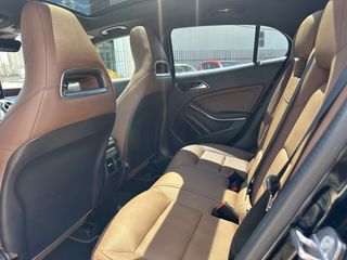 Mercedes-Benz GLA 200 2018 2.2 Diesel 7G-Tronic AMG Line Panorama-thumb-27