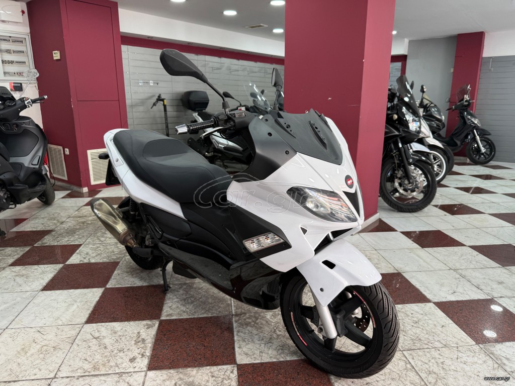 Gilera Nexus 300 2011 ( ΔΟΣΕΙΣ ΜΕΤΑΞΥ ΜΑΣ ΜΕ 50% ΠΡΟΚΑΤΑΒΟΛΗ )