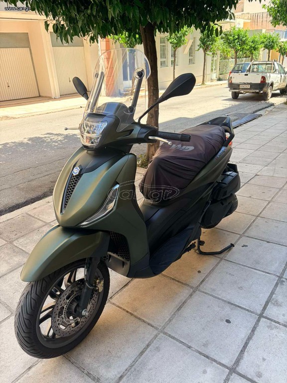 Piaggio Beverly 400 2024
