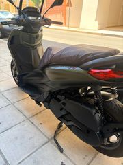 Piaggio Beverly 400 2024-thumb-4