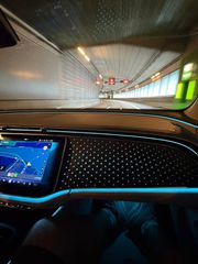 Mercedes-Benz E 300 2025 plug in-PANORAMA--thumb-11