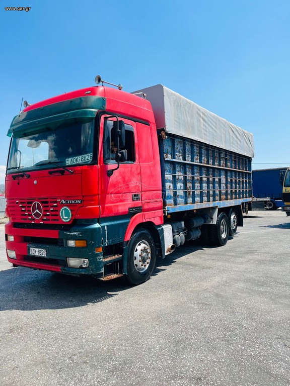 Ανατροπή Mercedes-Benz 1999 Actros