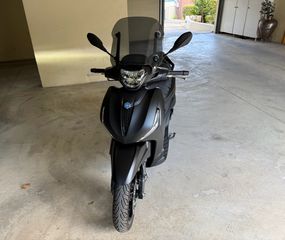 Piaggio Beverly 300 2025 hpe-thumb-1