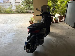 Piaggio Beverly 300 2025 hpe-thumb-7