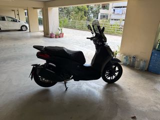 Piaggio Beverly 300 2025 hpe-thumb-8
