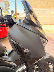 Yamaha XMAX 300 2019 IRON MAX-thumb-6