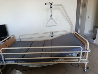 Κρεβάτι νοσοκομειακό