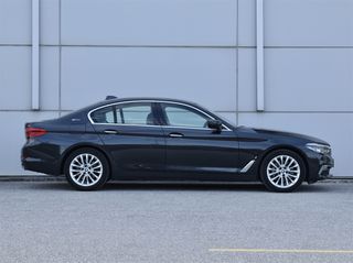 Bmw 530 2017 (530e iPerformance Luxury Line)-thumb-6
