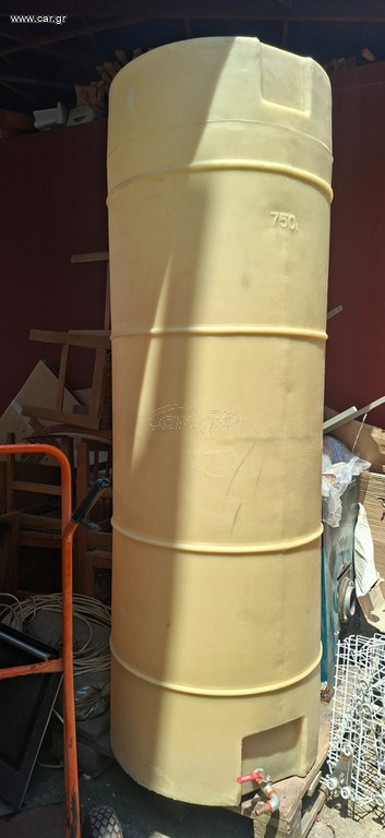 Δεξαμενή 1000λιτρα κυλινδρικη
