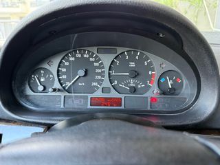 Bmw 318 2001 Βενζίνη-Αεριο Πρώτο χέρι ελληνικής αντιπροσωπείας-thumb-9