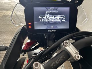 Triumph Tiger 900 2023 GT ARAGON EDITION-thumb-8