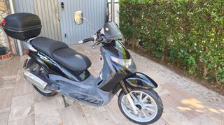 Piaggio Beverly 125 2004-thumb-2