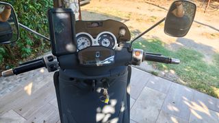 Piaggio Beverly 125 2004-thumb-4