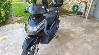 Piaggio Beverly 125 2004-thumb-5
