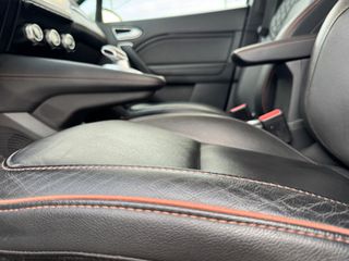 Renault Captur 2020 INITIΛLE PARIS EDITION-thumb-43