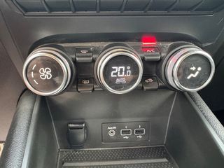 Renault Captur 2020 INITIΛLE PARIS EDITION-thumb-51