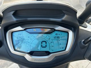 Piaggio Beverly 400 2025 HPE-thumb-5