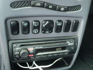 Mercedes-Benz A 140 1999-thumb-12