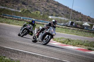 Yamaha YZF-R1 2003