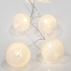 ΣΕΙΡΑ, 10 LED 5mm, ΒΑΜΒΑΚΕΡΕΣ ΔΙΑΚΟΣΜΗΤΙΚΕΣ ΜΠΑΛΕΣ 6cm, ΜΠΑΤΑΡΙΑΣ 3xAA, ΔΙΑΦΑΝΟ PVC ΚΑΛΩΔΙΟ, ΘΕΡΜO ΛΕΥΚO LED ΑΝΑ 15cm, ΠΡΟΕΚΤΑΣΗ ΠΑΡΟΧΗΣ 50cm, IP20