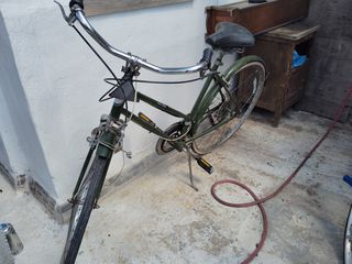 Πόλης 1977 Free spirit-thumb-2