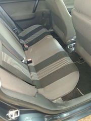 Volkswagen Polo 2009-thumb-13